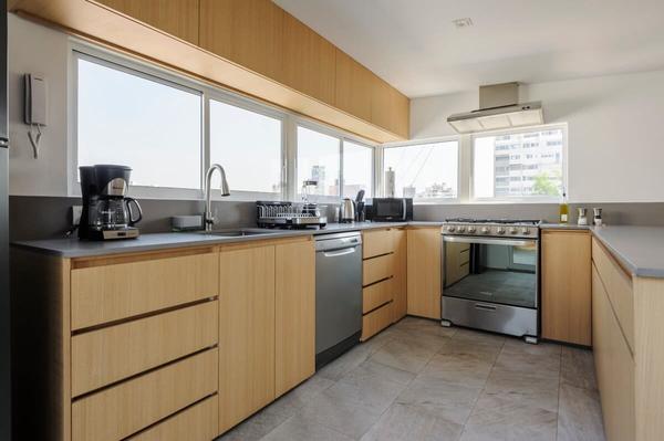 Radiant Penthouse with Terrace in Condesa