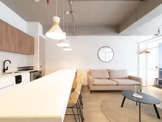Astounding Loft w/ AC  in Laureles